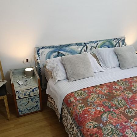 Little Art House Apartment Gaeta Bagian luar foto
