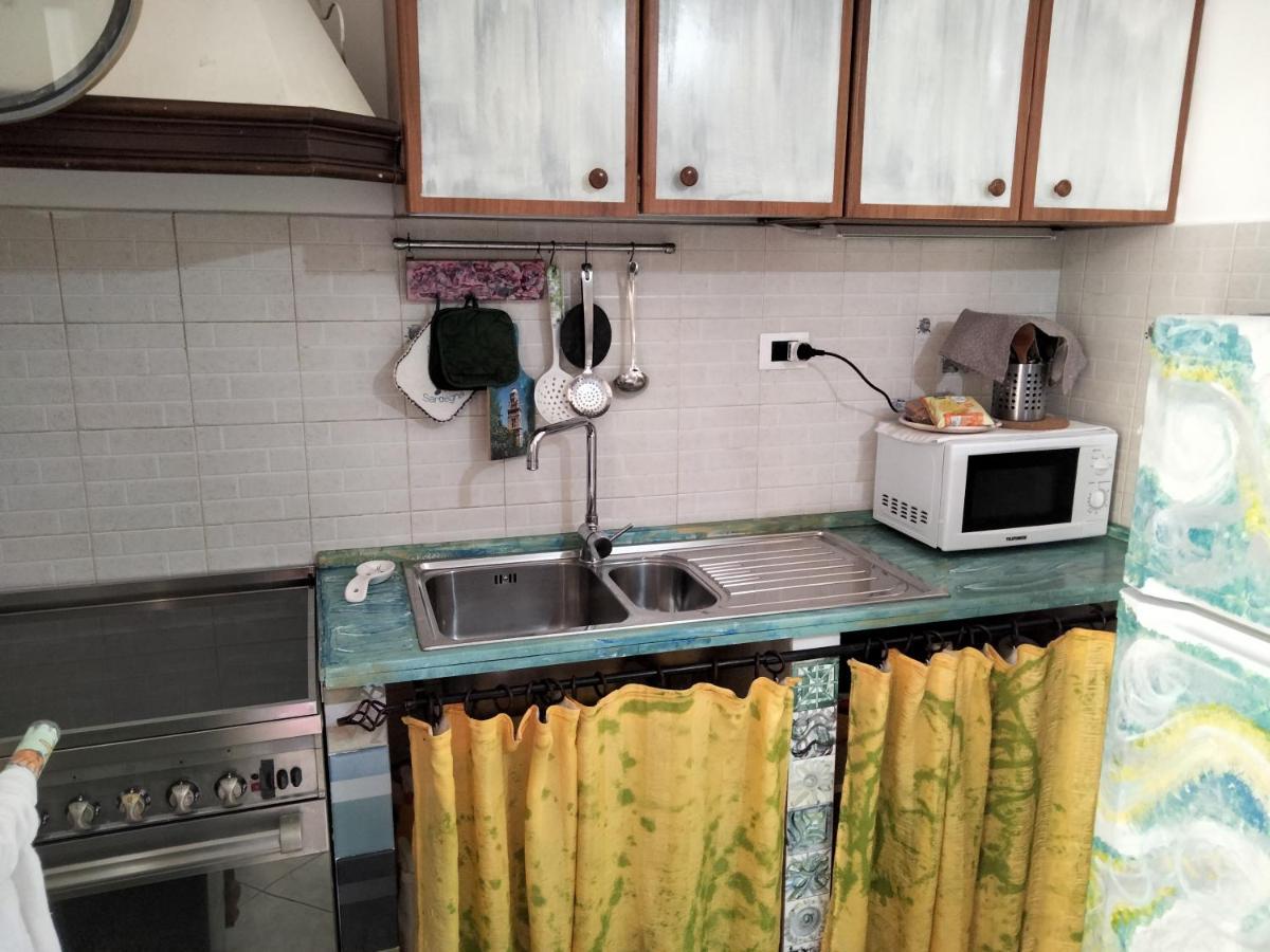 Little Art House Apartment Gaeta Bagian luar foto