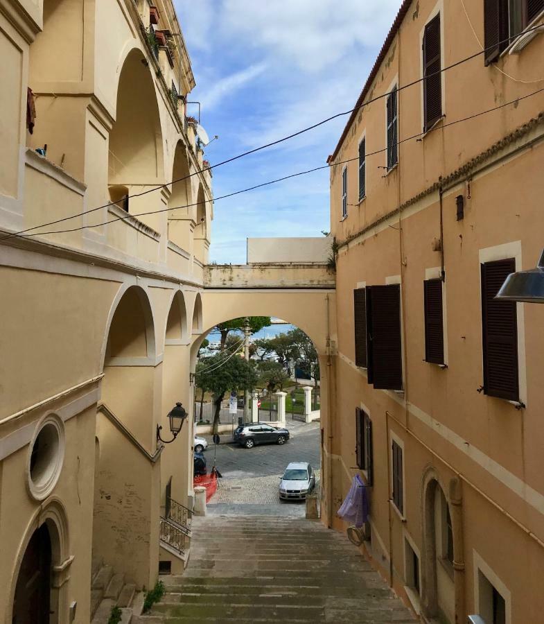 Little Art House Apartment Gaeta Bagian luar foto